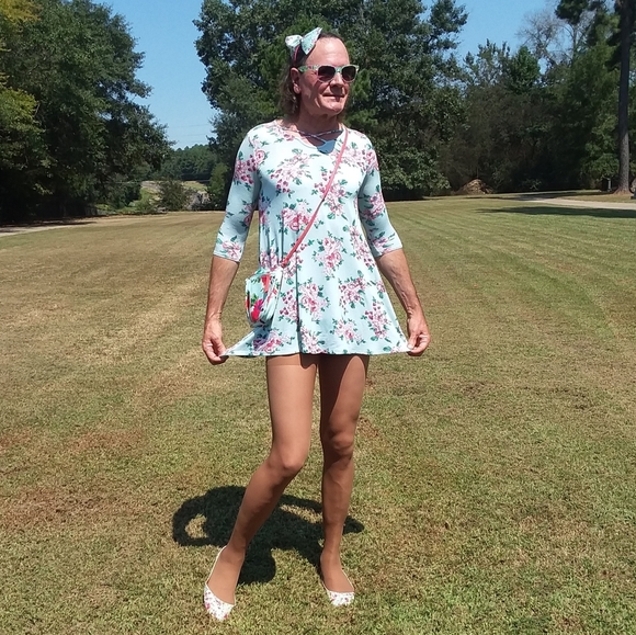 Complete Outfits - Picture 10 of 16